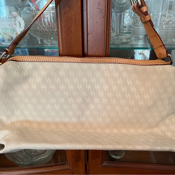 Dooney & Bourke Bag - Picture 6 of 9